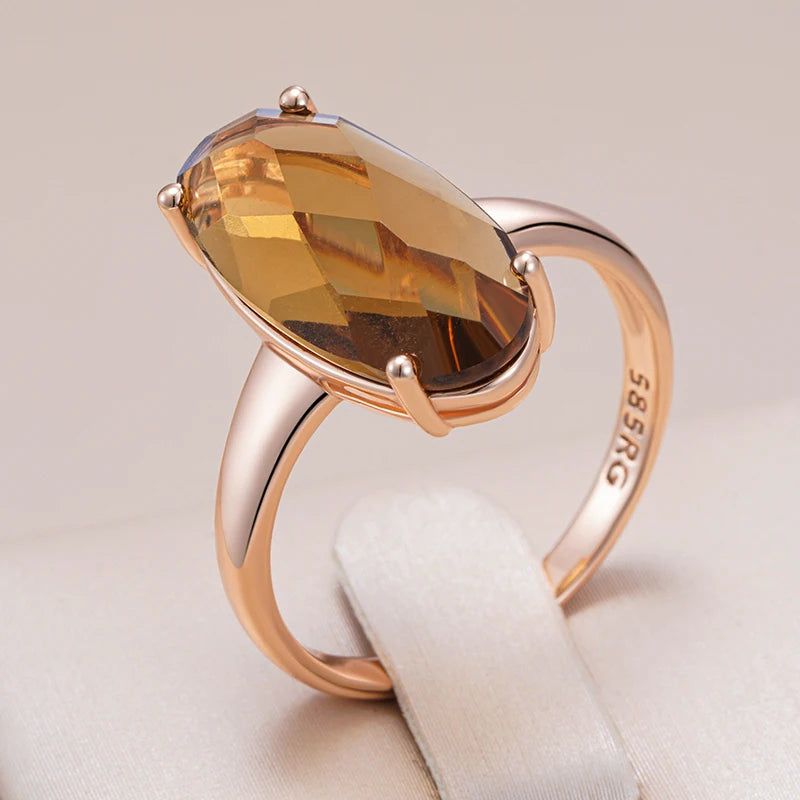 Tasteful Light Brown Natural Zircon Cocktail Ring in 585 Rose Gold Plating