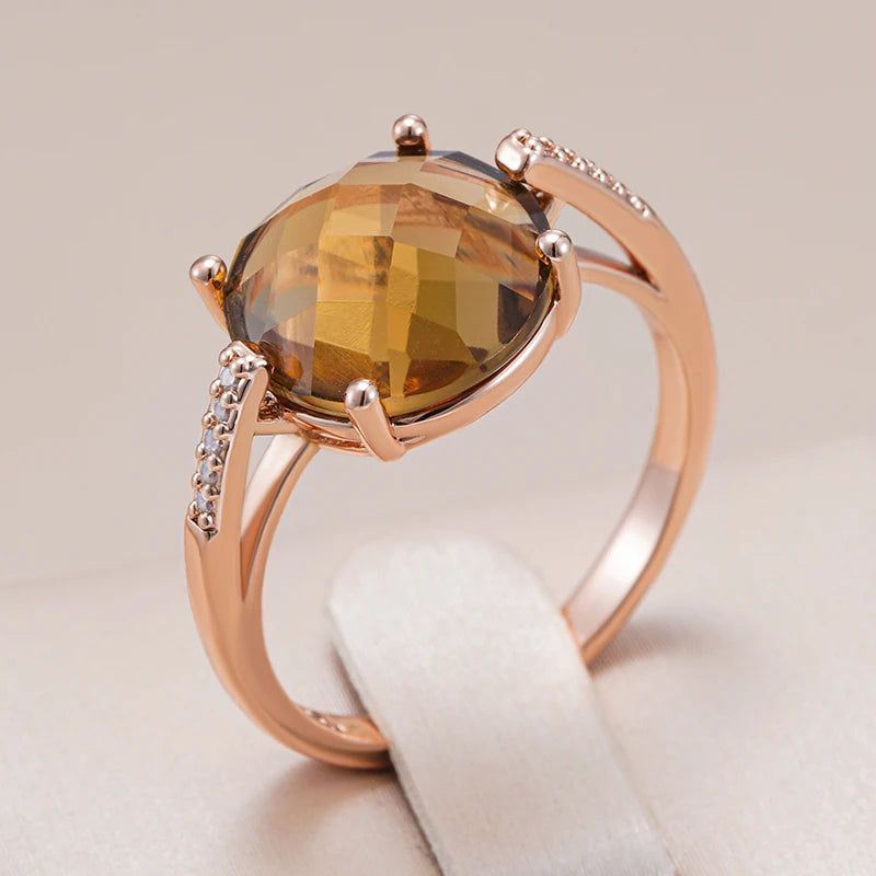 Tasteful Light Brown Natural Zircon Ring in 585 Rose Gold Finish - Stylish High-Quality Jewelry