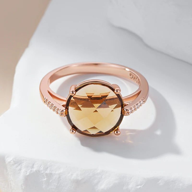 Tasteful Light Brown Natural Zircon Ring in 585 Rose Gold Finish - Stylish High-Quality Jewelry