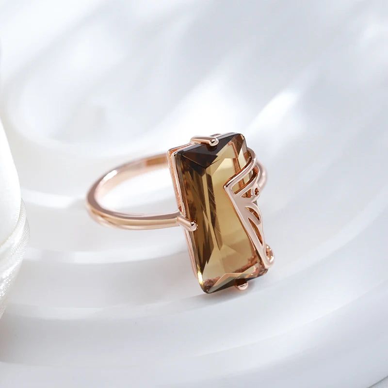 Tasteful Light Brown Natural Zircon Square Ring in 585 Rose Gold - High-Quality Fashion Jewelry