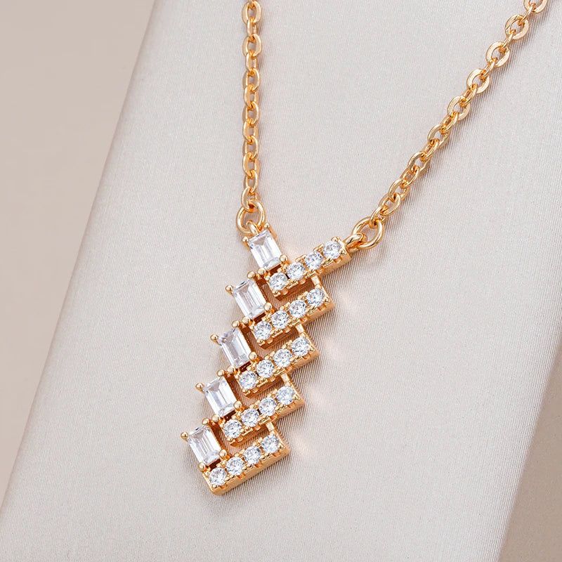 Tasteful Natural Zircon Arrow Pendant Necklace in 585 Rose Gold - High-Quality Fashion Jewelry