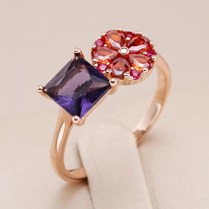 Tasteful Purple Zircon Flower Ring in 585 Rose Gold - Vintage Cocktail Jewelry