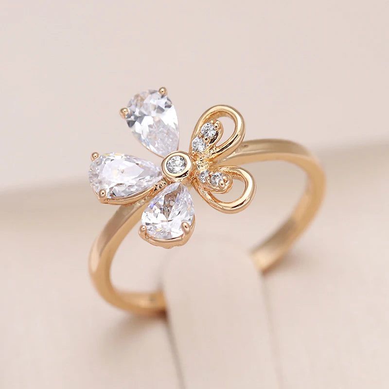 Trendy Rose Gold Floral Cocktail Ring with Natural Zircon - Retro Temperament Jewelry