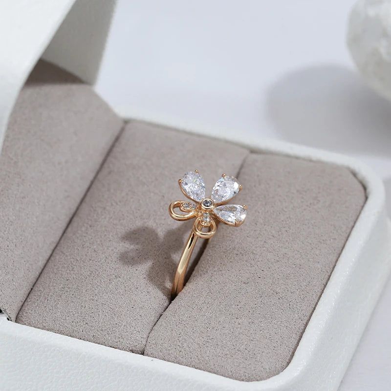 Trendy Rose Gold Floral Cocktail Ring with Natural Zircon - Retro Temperament Jewelry