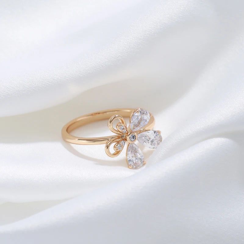 Trendy Rose Gold Floral Cocktail Ring with Natural Zircon - Retro Temperament Jewelry