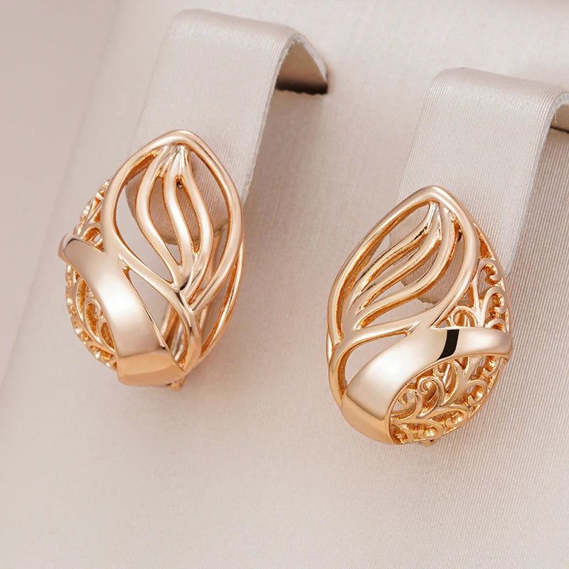 Trendy Rose Gold Flower Dangle Earrings with Glossy Finish - High-Quality Fashion Jewelry