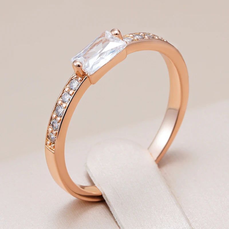 Trendy Square Natural Zircon Ring in 585 Rose Gold - Elegant Cocktail Jewelry