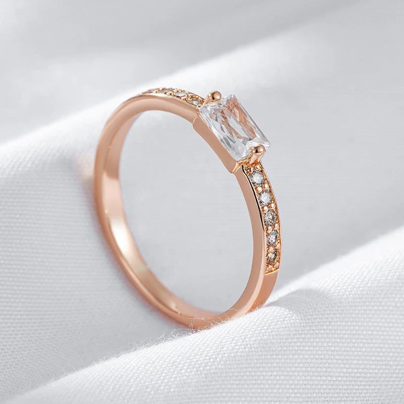 Trendy Square Natural Zircon Ring in 585 Rose Gold - Elegant Cocktail Jewelry