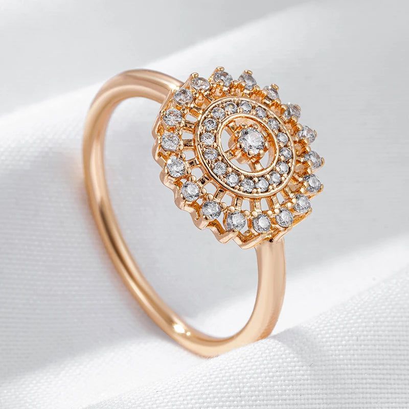 Trendy Vintage 585 Rose Gold Crystal Flower Cocktail Ring with Natural Zircon