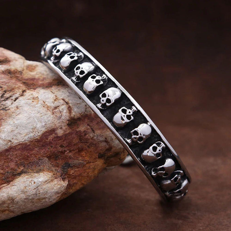 Unisex Punk Vintage Stainless Steel Skull Cuff Bracelet - Exquisite Hip Hop Biker Fashion Jewelry for Dropshipping