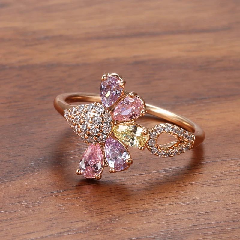 Vibrant Rose Gold Color Zircon Cocktail Ring with Floral Design – Fashionable Crystal Jewelry