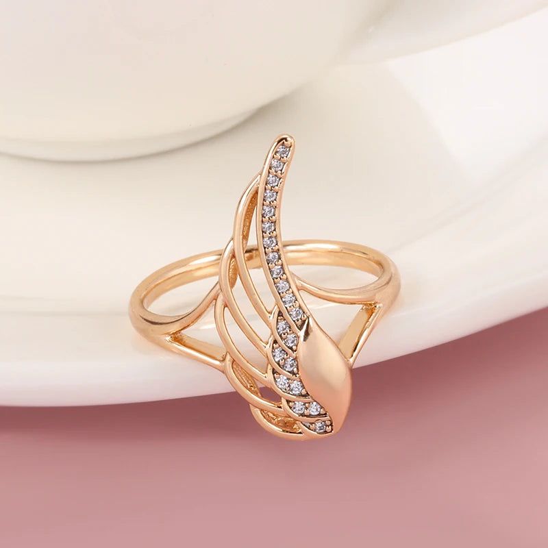 Vintage 585 Rose Gold Angel Wings Ring with Natural Zircon