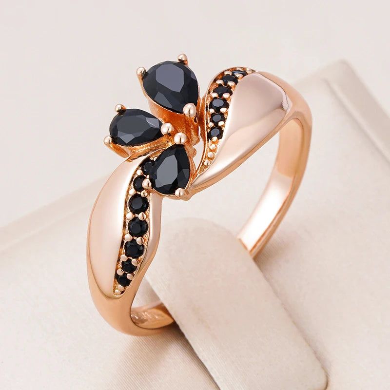 Vintage 585 Rose Gold Crystal Flower Ring with Hot Black Natural Zircon