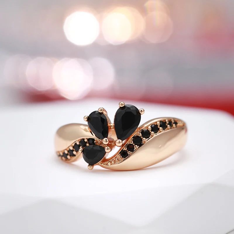 Vintage 585 Rose Gold Crystal Flower Ring with Hot Black Natural Zircon