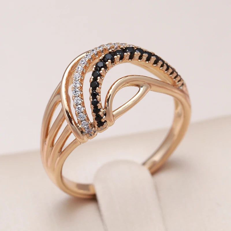 Vintage 585 Rose Gold Wave Ring with White and Black Natural Zircon Crystals