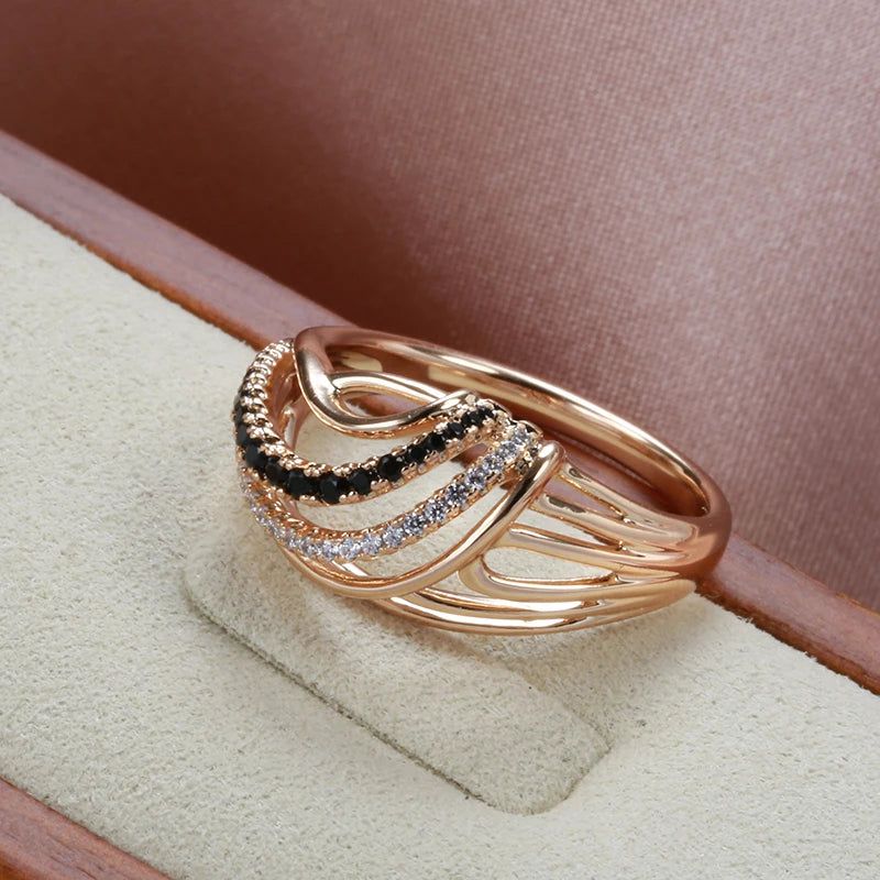 Vintage 585 Rose Gold Wave Ring with White and Black Natural Zircon Crystals