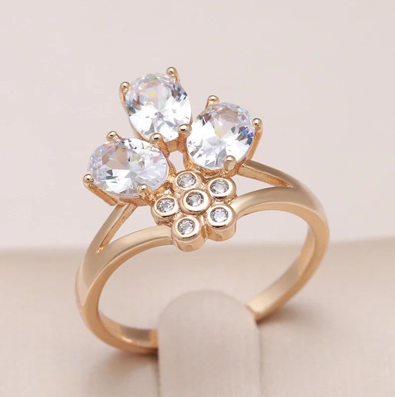 Vintage Elegance: Natural Zircon Crown Cocktail Ring in 585 Rose Gold