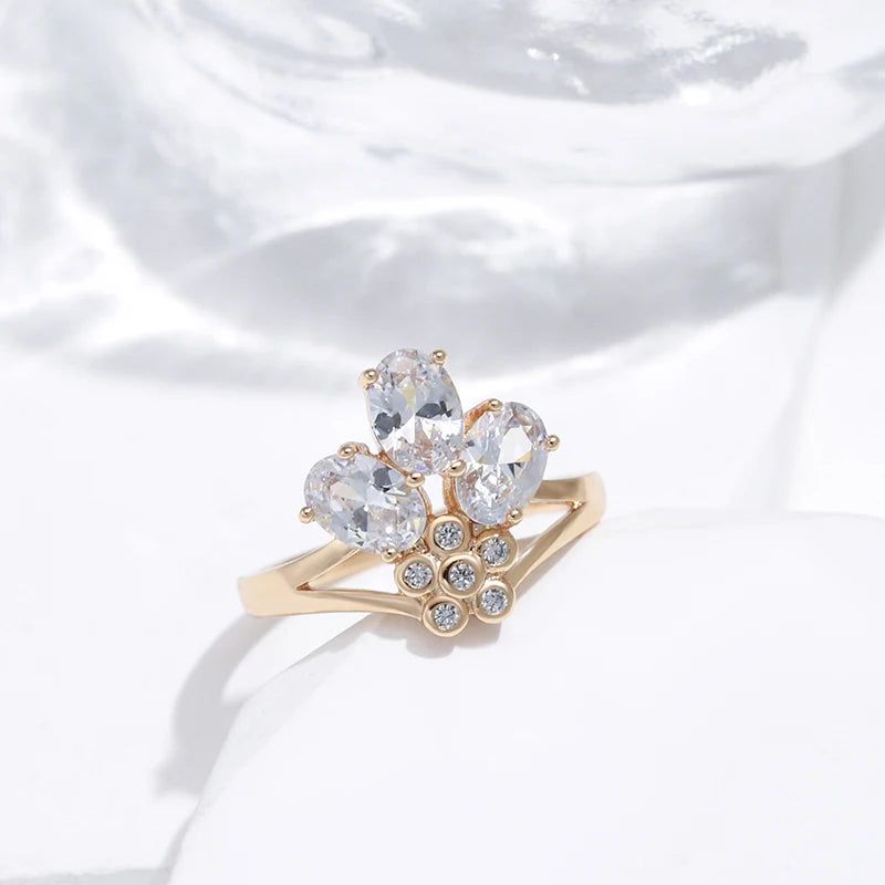 Vintage Elegance: Natural Zircon Crown Cocktail Ring in 585 Rose Gold