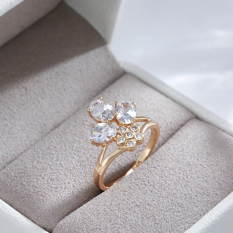 Vintage Elegance: Natural Zircon Crown Cocktail Ring in 585 Rose Gold