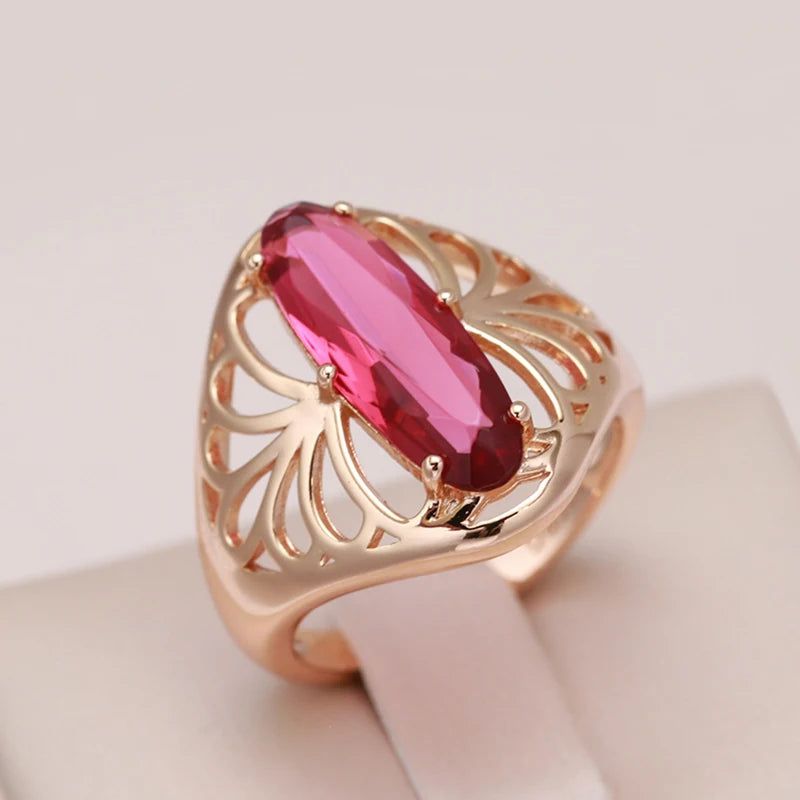 Vintage Hollow Flower Design Oval Red Natural Zircon Cocktail Ring in 585 Rose Gold