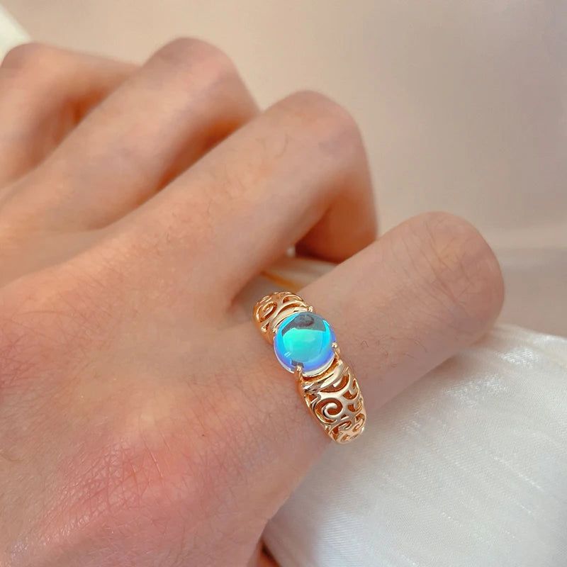 Vintage Hollow Flower Moonstone Ring in 585 Rose Gold - Elegant Bridal Jewelry