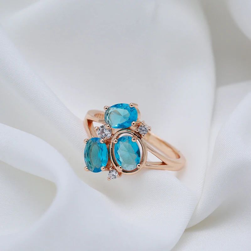 Vintage Hollow Geometry Flower Blue Zircon Cocktail Ring in 585 Rose Gold