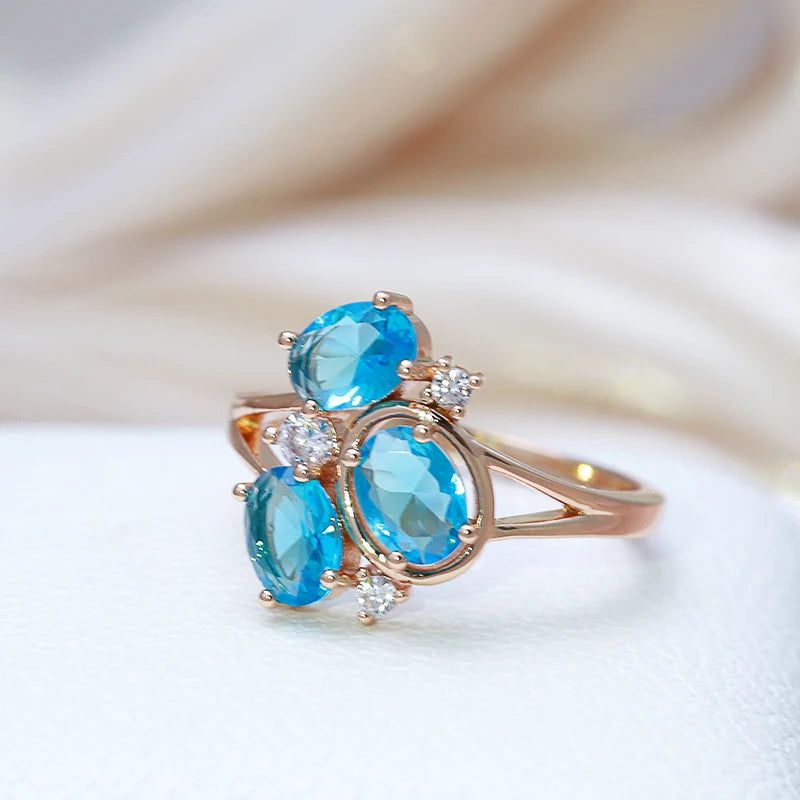 Vintage Hollow Geometry Flower Blue Zircon Cocktail Ring in 585 Rose Gold