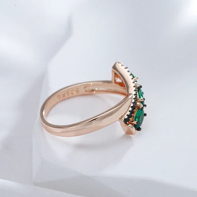 Vintage Hot Green Natural Zircon Ring in 585 Rose Gold and Black Plating