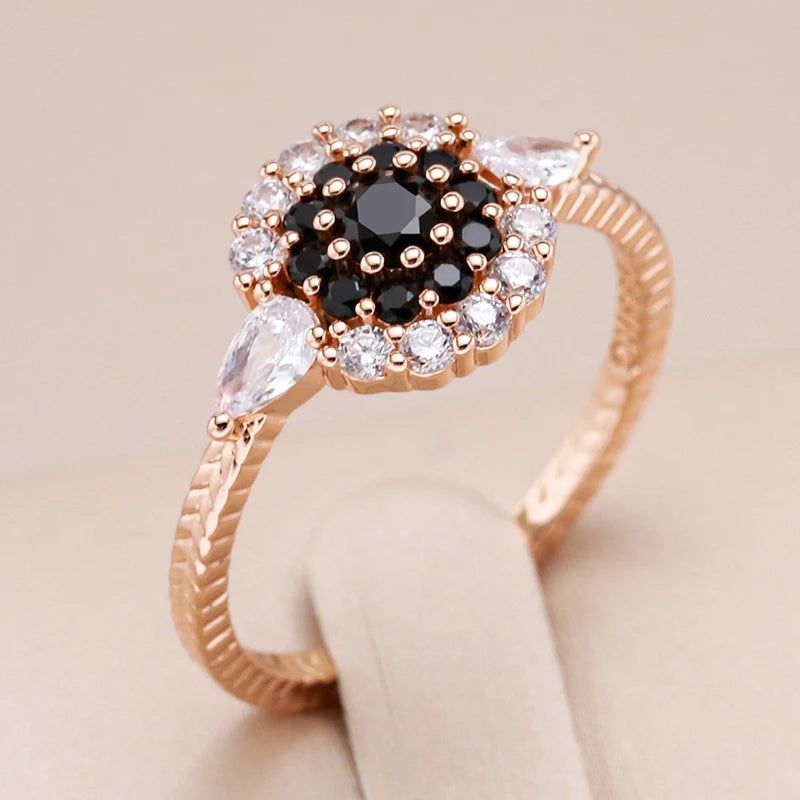 Vintage-Inspired 585 Rose Gold Cocktail Ring with Natural Zircon and Geometric Design