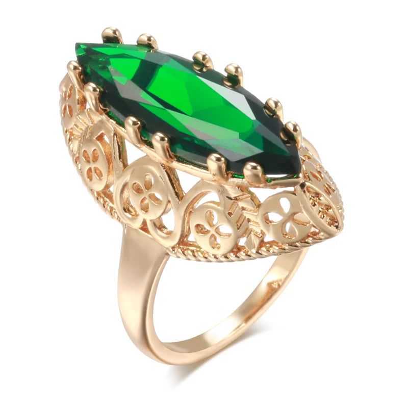 Vintage-Inspired 585 Rose Gold Hollow Ring with Green Natural Zircon