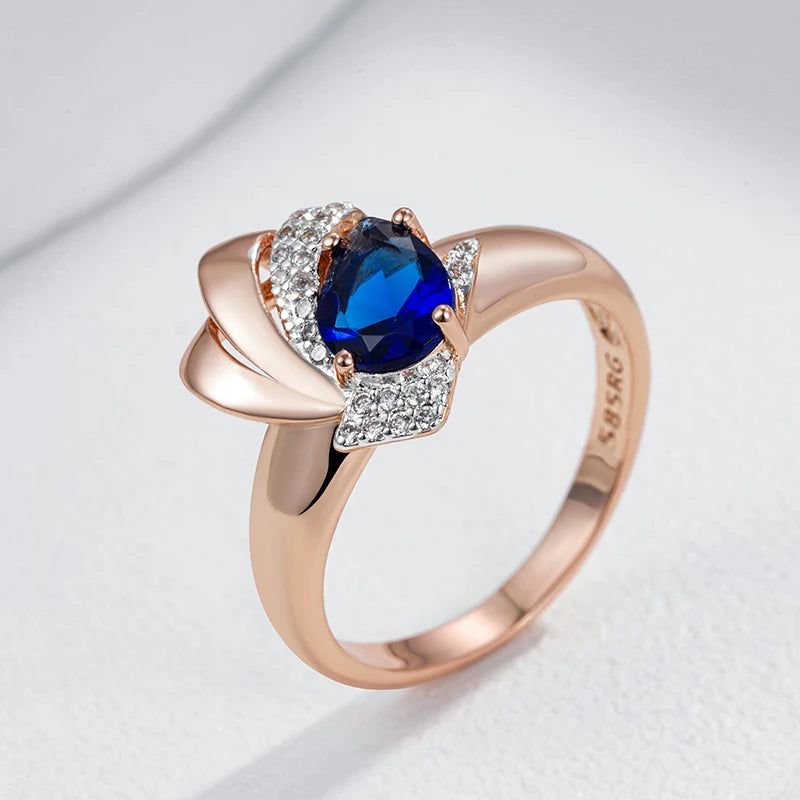 Vintage-Inspired Blue Zircon Cocktail Ring in 585 Rose Gold and Silver Mix