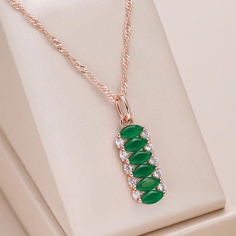 Vintage-Inspired Green Natural Zircon Square Pendant Necklace in 585 Rose Gold Finish