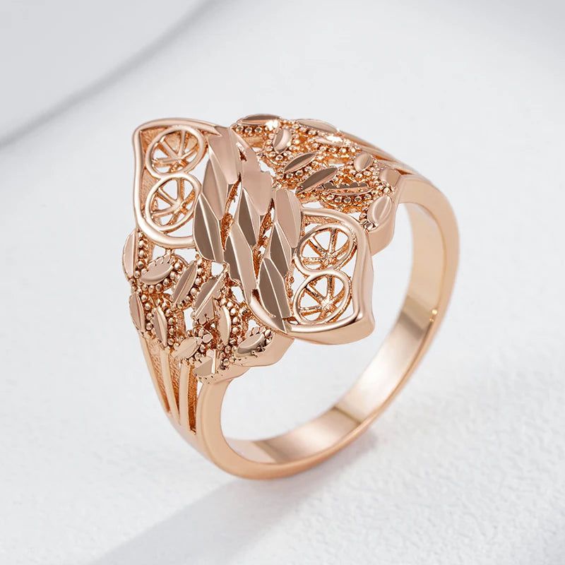 Vintage-Inspired Hollow Rhombus Ring in 585 Rose Gold with Natural Cubic Zirconia