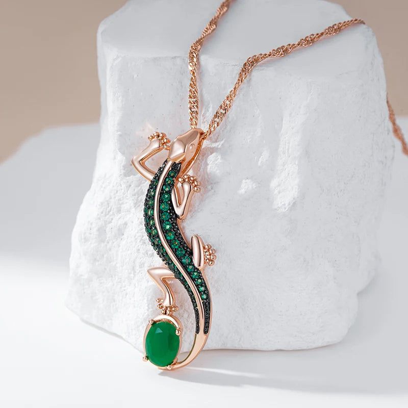 Vintage-Inspired Hot Green Zircon Lizard Pendant Necklace in 585 Rose Gold and Black Plating