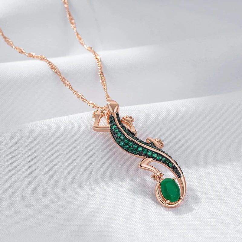 Vintage-Inspired Hot Green Zircon Lizard Pendant Necklace in 585 Rose Gold and Black Plating