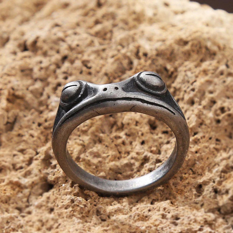 Vintage-Inspired Men's Frog Stainless Steel Ring - Unique Punk Hip Hop Biker Jewelry, Sizes 7-13