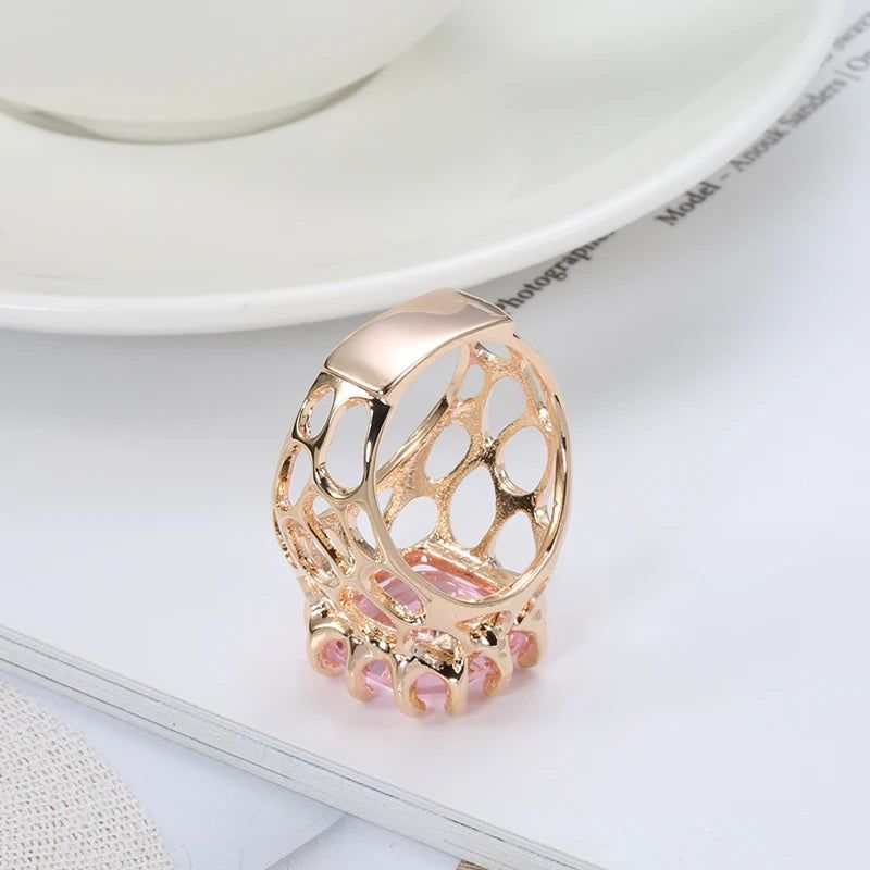 Vintage-Inspired Pink Square CZ Zircon Cocktail Ring in 585 Gold