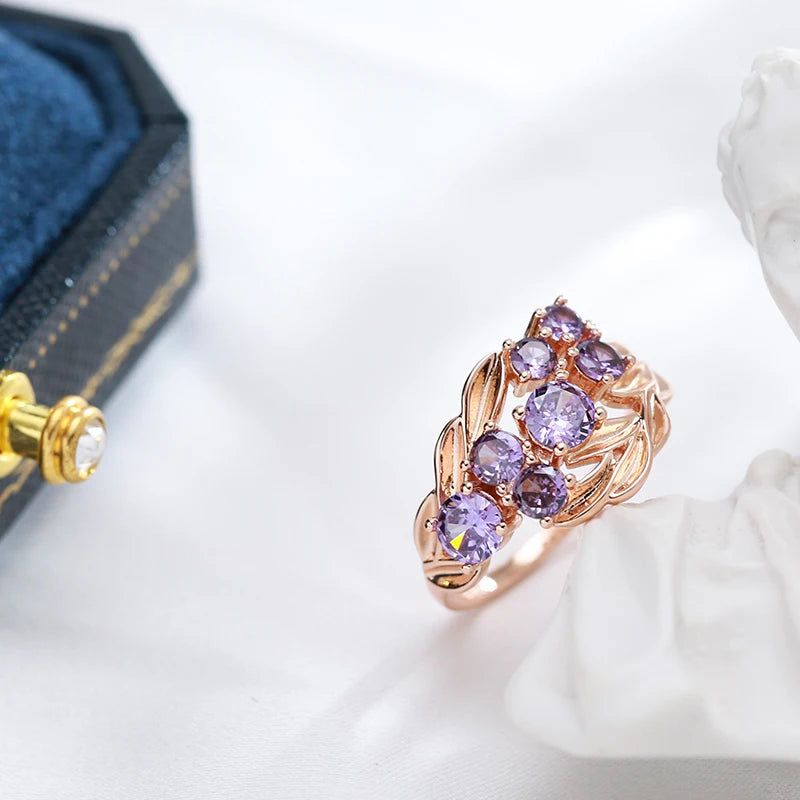 Vintage-Inspired Shiny Purple Zircon Cocktail Ring in 585 Rose Gold Finish