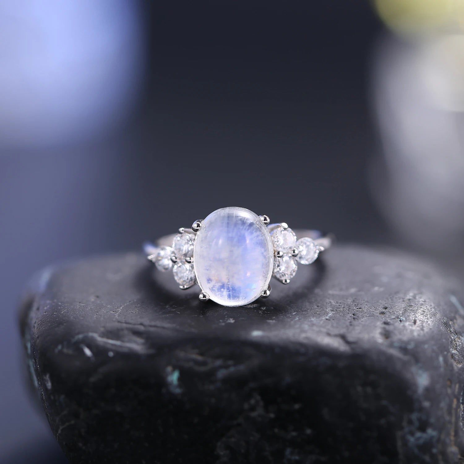 Vintage Milky Blue Moonstone Art Deco Milgrain Ring