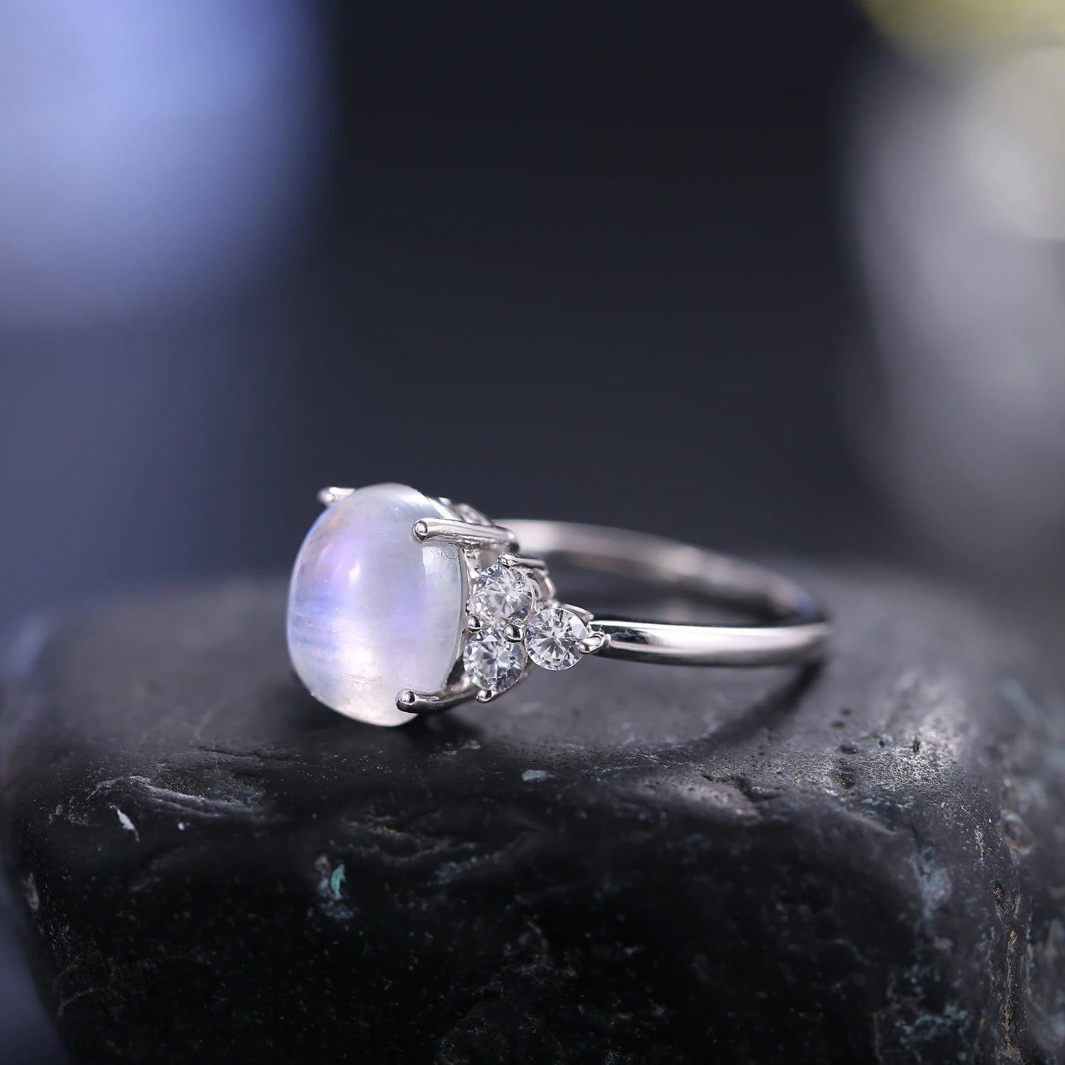 Vintage Milky Blue Moonstone Art Deco Milgrain Ring