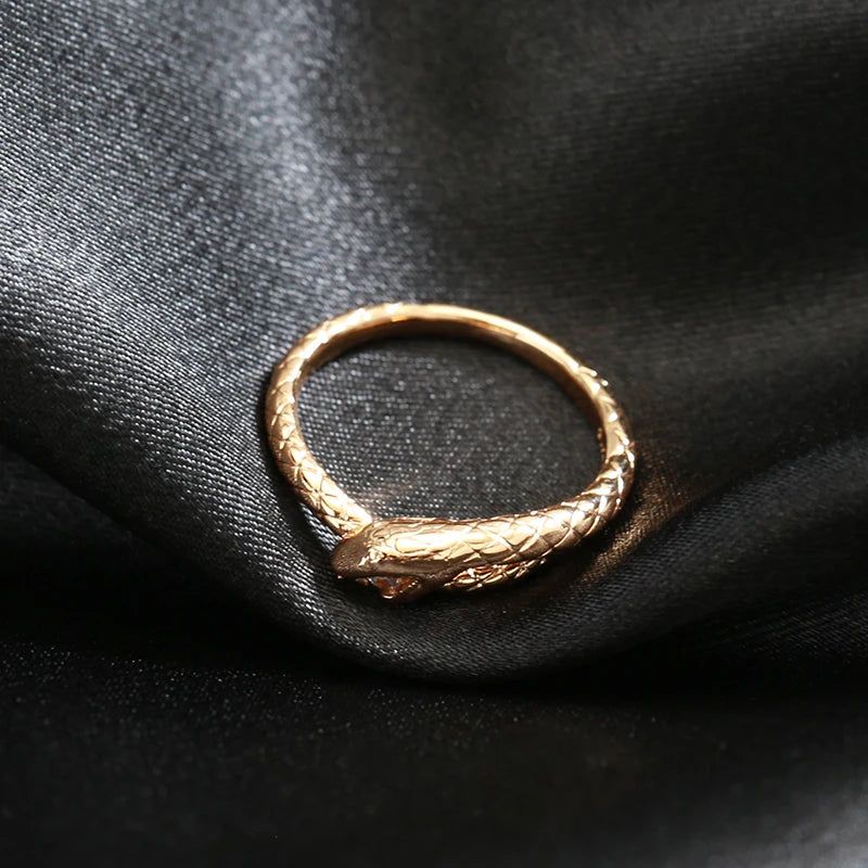 Vintage Punk Rock Snake Ring in 585 Rose Gold with Natural Zircon Accents