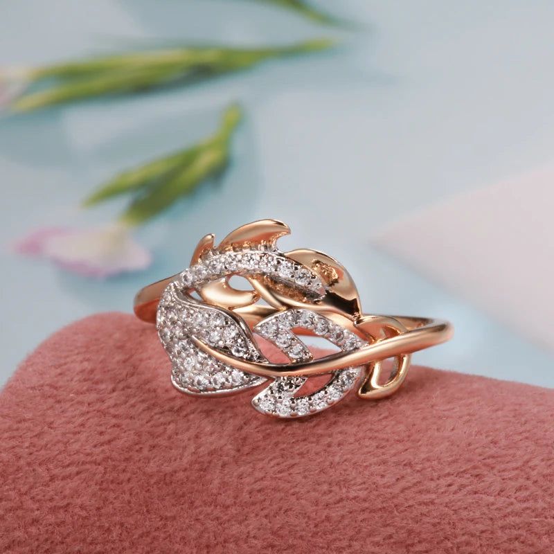 Vintage Rose Gold Crystal Flower Ring with Natural Zircon Inlay - Elegant Micro-wax Jewelry