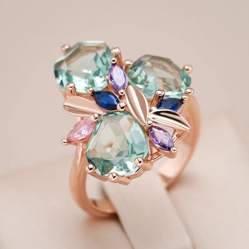 Vintage Rose Gold Green Stone Cocktail Ring with Natural Zircon and Mosaic Design