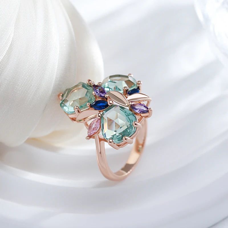 Vintage Rose Gold Green Stone Cocktail Ring with Natural Zircon and Mosaic Design