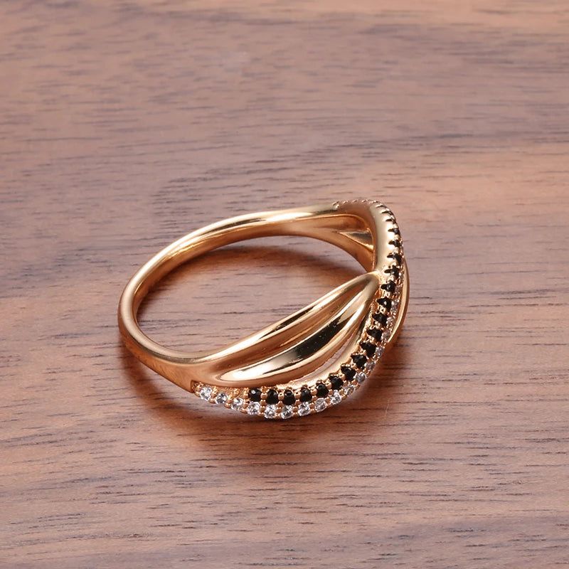 Vintage Rose Gold Hollow Wave Ring with Natural Zircon 585