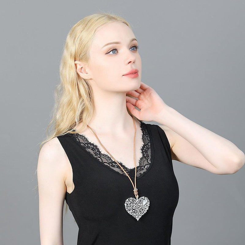 Bohemian Elegance Hollow Heart Pendant Necklace - 80cm Rope Chain Fashion Jewelry - Lucid Fantasy 