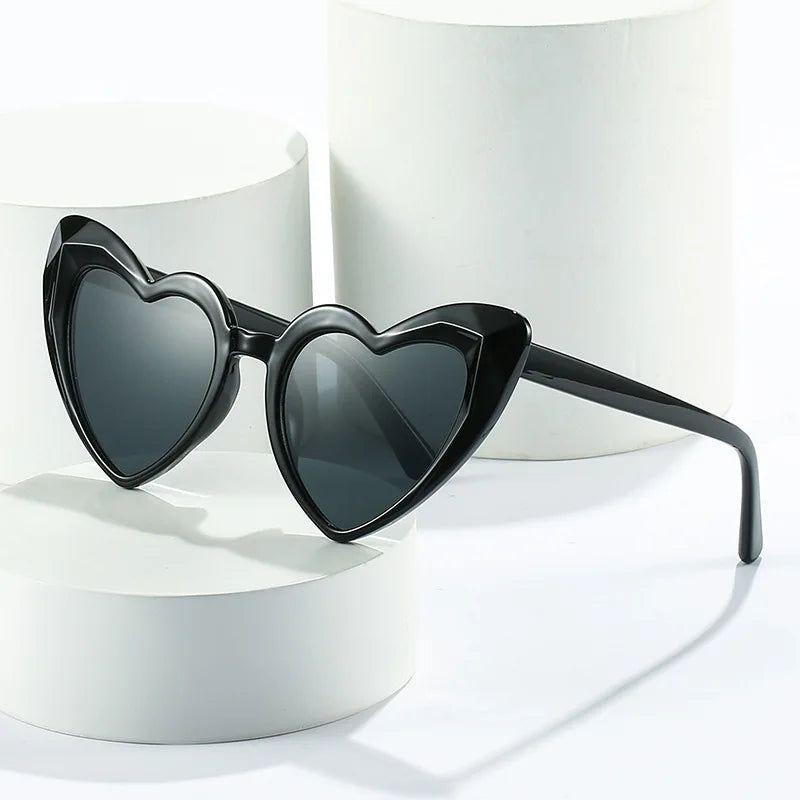 Chic Heart-Shaped Retro Jelly Sunglasses with UV400 Protection and Gradient Lenses - Lucid Fantasy 