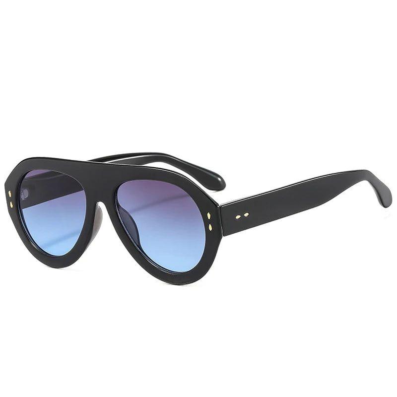 Chic Retro Oversized Pilot Sunglasses with Rivet Accents and Gradient Lenses - UV400 Protection - Lucid Fantasy 