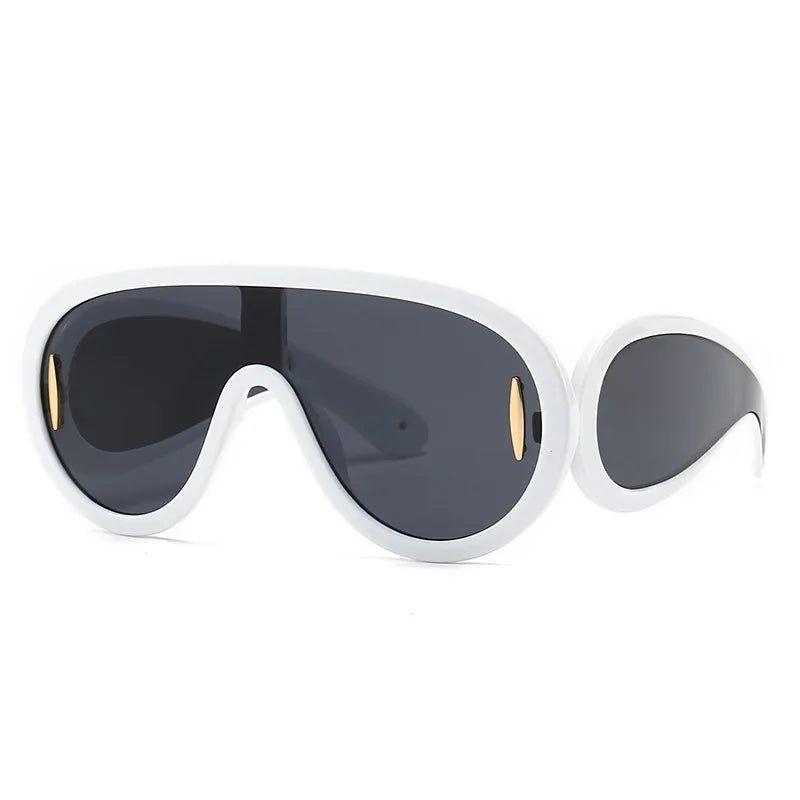 Fashionable Oversized Mirror Goggle Sunglasses with UV400 Protection - Lucid Fantasy 