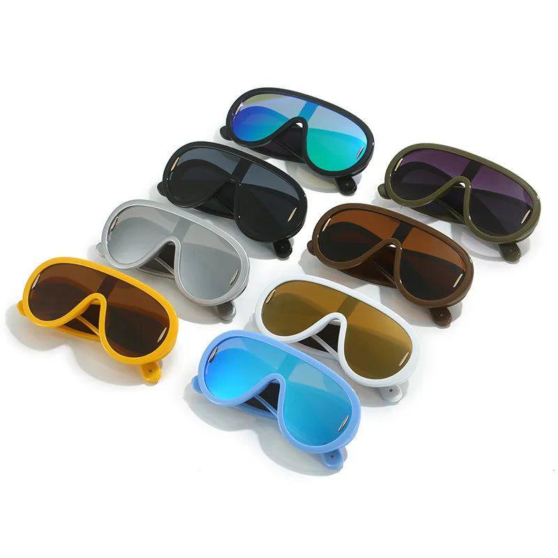 Fashionable Oversized Mirror Goggle Sunglasses with UV400 Protection - Lucid Fantasy 